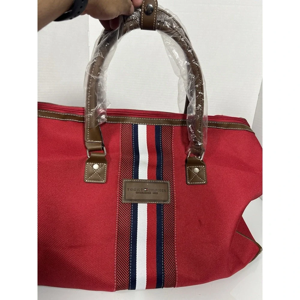 NWOT Tommy Hilfiger Red Logan 21